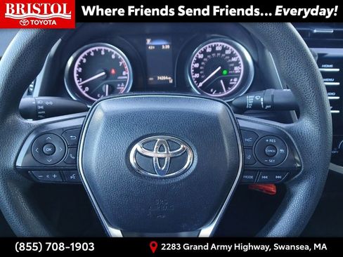 Used 2019 Toyota Camry LE image 19