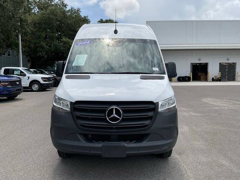 Used 2024 Mercedes-Benz Sprinter 3500 image 8