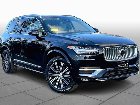 Certified 2024 Volvo XC90 B6 Plus image 2