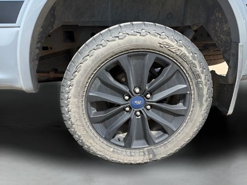 Used 2019 Ford F150 XLT w/ Equipment Group 302A Luxury AWD/4WD image 23