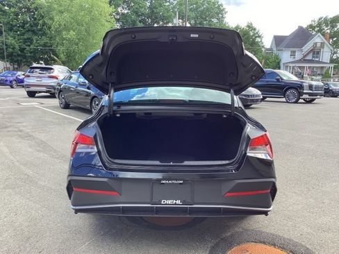 New 2026 Hyundai Elantra Sport FWD image 10
