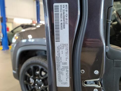 Used 2022 Jeep Compass Latitude w/ Convenience Group AWD/4WD image 34