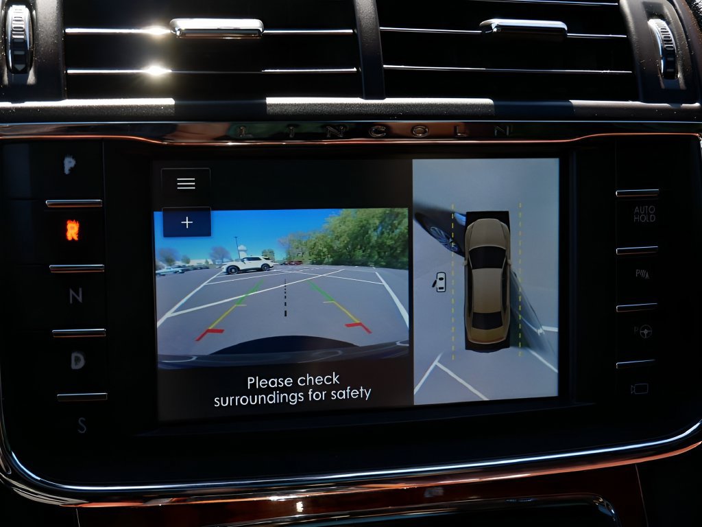 Used 2020 Lincoln Continental Reserve w/ Luxury Package FWD image 27