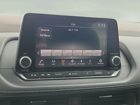 Used 2023 Nissan Rogue SV FWD image 16
