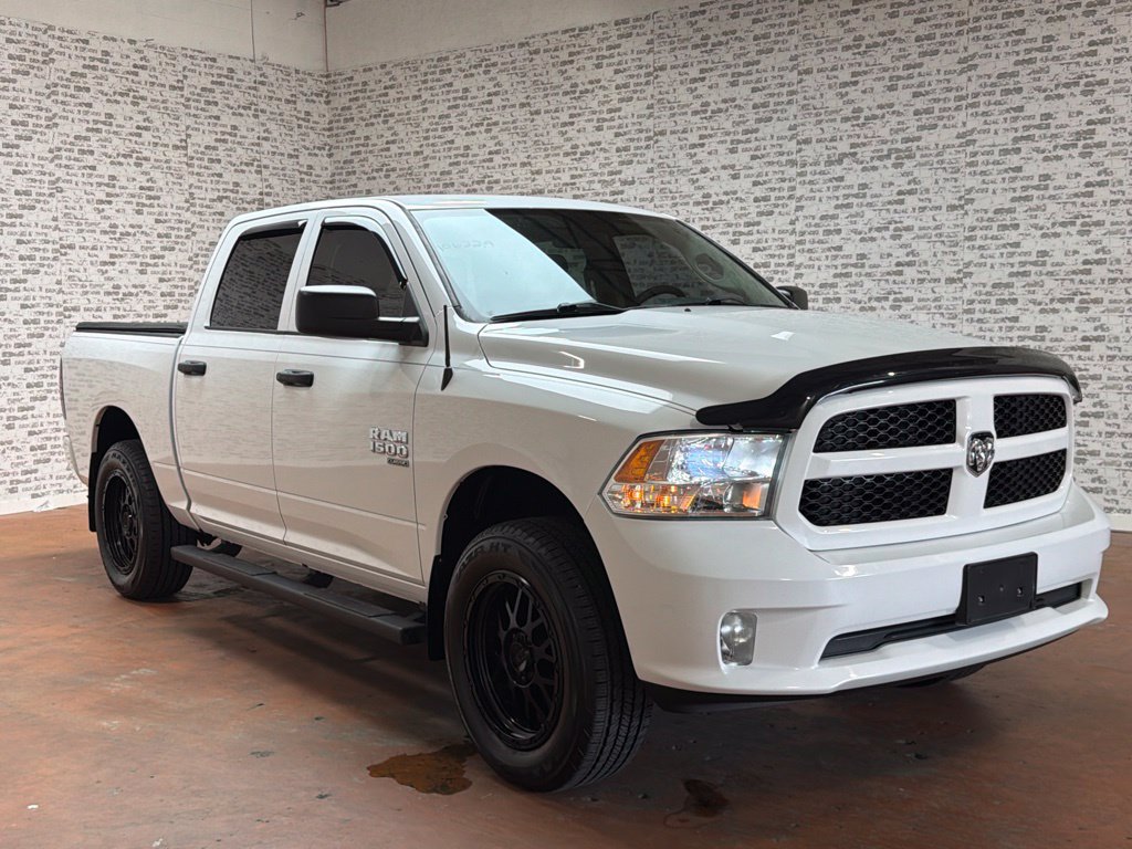 Used 2019 RAM 1500 Express AWD/4WD image 1