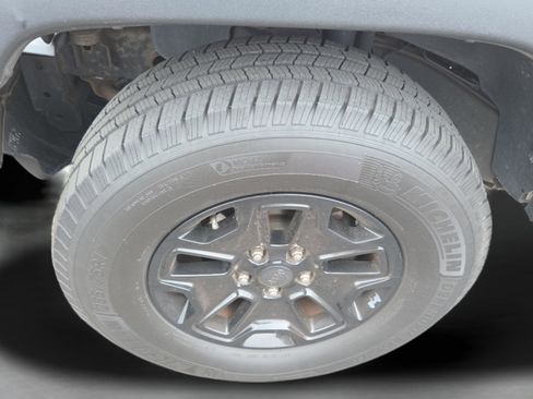 Used 2015 Jeep Wrangler Unlimited Sport image 28