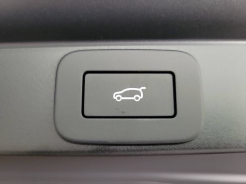 Used 2025 Land Rover Range Rover SE AWD/4WD image 31