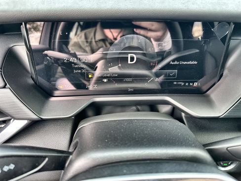 New 2026 GMC Acadia Elevation w/ Elevation Premium Package AWD/4WD image 30