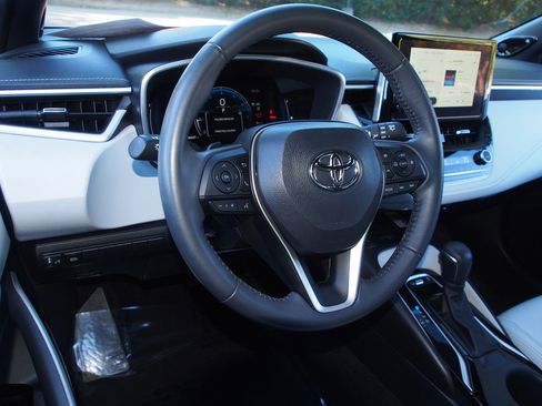 Used 2024 Toyota Corolla XSE image 15