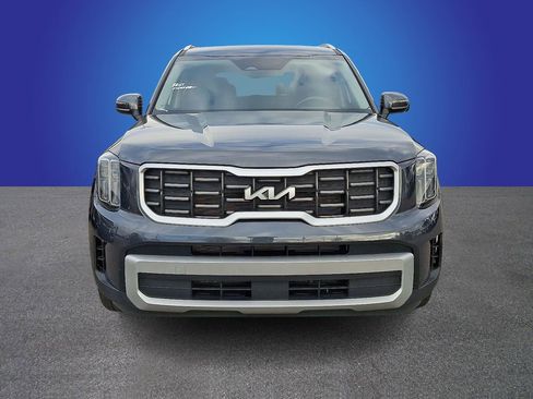 Used 2024 Kia Telluride S FWD image 2