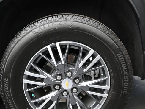 Certified 2026 Chevrolet Traverse LT FWD image 17