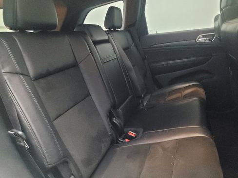 Used 2019 Jeep Grand Cherokee Altitude image 19