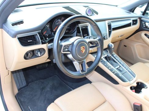 Used 2017 Porsche Macan AWD/4WD image 13