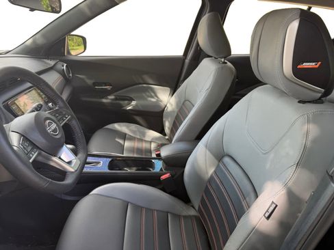 Used 2022 Nissan Kicks SR w/ Premium Package FWD image 11