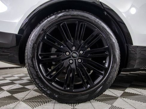 Used 2020 Land Rover Discovery HSE image 47