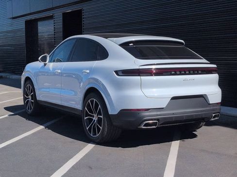 Certified 2026 Porsche Cayenne Coupe AWD/4WD image 3
