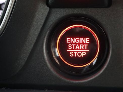 Used 2024 Honda Pilot TrailSport image 18