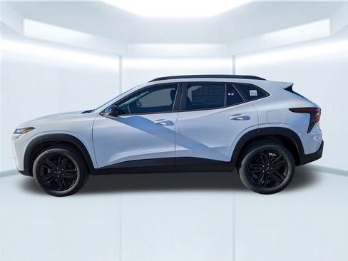 New 2026 Chevrolet Trax ACTIV w/ Driver Confidence Package image 2