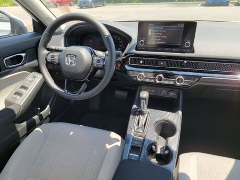 Used 2023 Honda Civic EX image 19