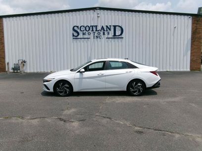 Used 2025 Hyundai Elantra SEL