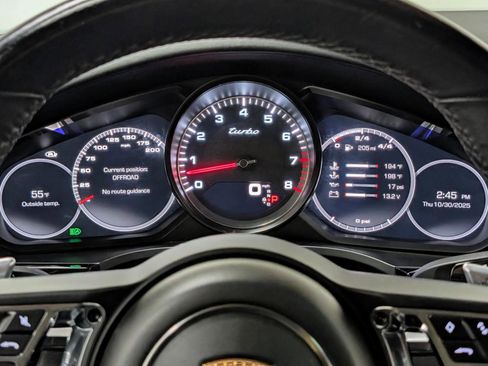 Used 2020 Porsche Cayenne Turbo image 34