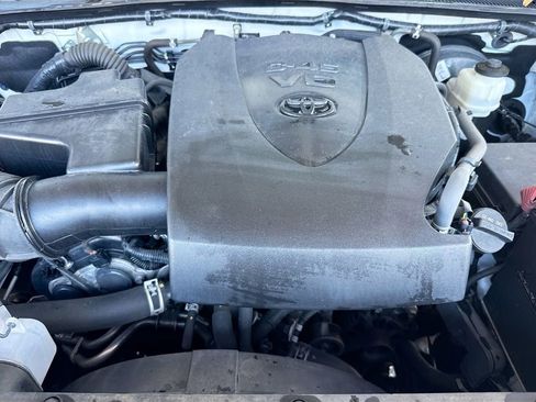 Used 2020 Toyota Tacoma TRD Sport RWD image 30