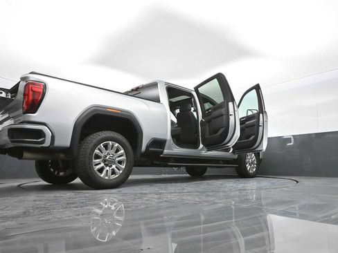 Used 2022 GMC Sierra 3500 Denali w/ Denali Ultimate Package image 49