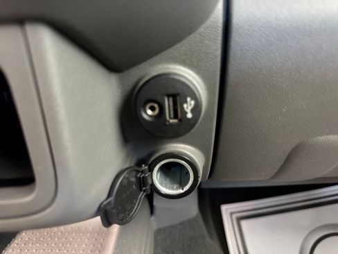 Used 2019 Nissan Frontier SV RWD image 22