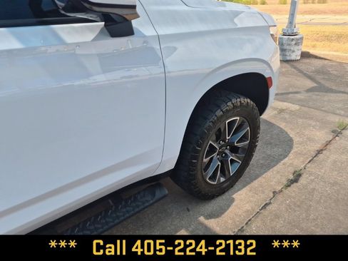 Used 2024 Chevrolet Suburban Z71 w/ Luxury Package AWD/4WD image 22