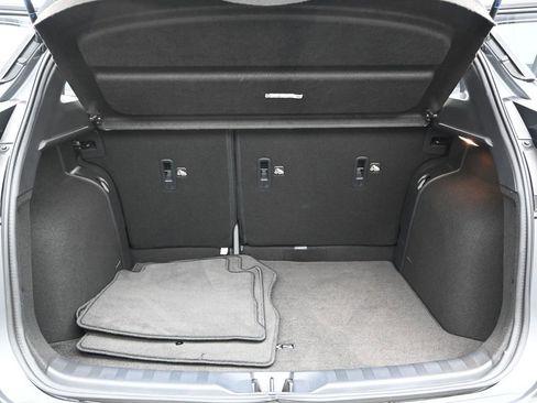 Used 2023 Nissan Kicks SR w/ SR Premium Package image 12