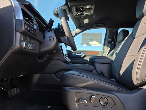 New 2026 GMC Yukon Denali image 11
