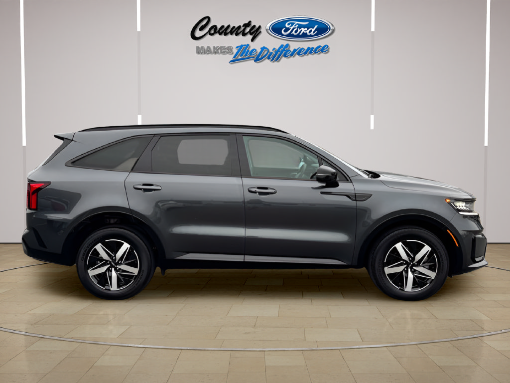 Used 2023 Kia Sorento S w/ Panoramic Sunroof Package FWD image 8