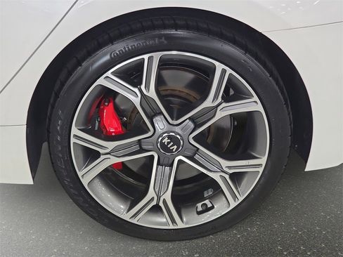 Used 2020 Kia Stinger GT image 27
