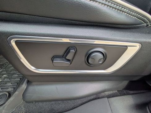 New 2025 RAM 1500 Laramie image 19