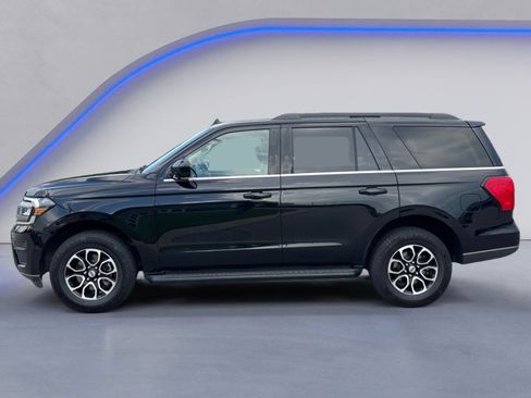 Used 2024 Ford Expedition XLT AWD/4WD image 6