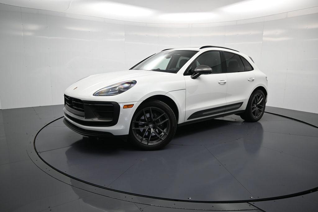 Certified 2024 Porsche Macan Turbo AWD/4WD image 40