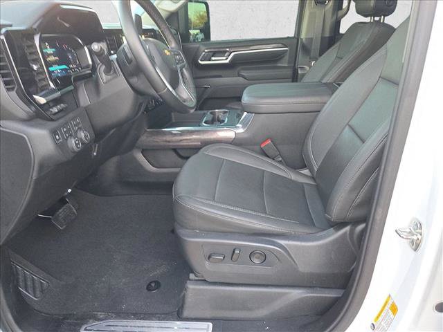 Used 2026 Chevrolet Silverado 2500 LTZ w/ LTZ Premium Package AWD/4WD image 16