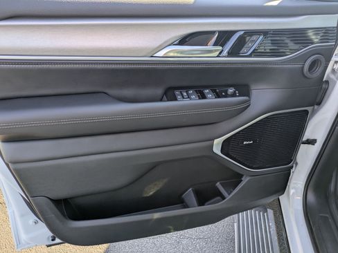 New 2026 Jeep Grand Wagoneer Limited w/ Premium Group II image 10