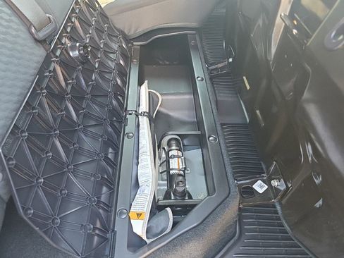 Used 2023 Toyota Tacoma SR5 w/ Technology Package image 14