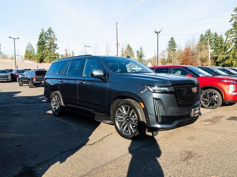 Used 2021 Cadillac Escalade Sport image 29