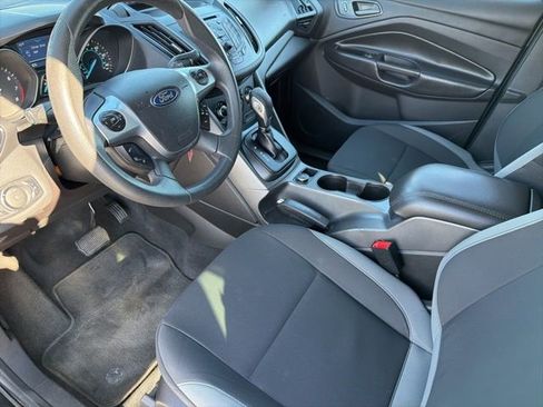 Used 2014 Ford Escape S image 9