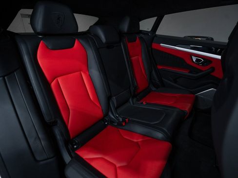 Used 2019 Lamborghini Urus image 33