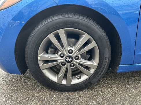 Used 2018 Hyundai Elantra SEL image 12