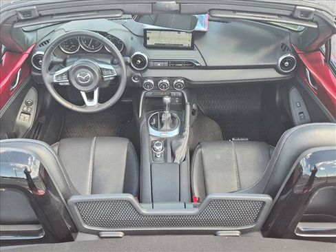 Used 2025 MAZDA MX-5 Miata Grand Touring w/ Weather Package RWD image 17