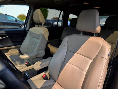 Used 2022 Honda Pilot Touring image 34