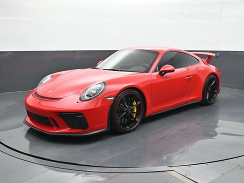 Certified 2018 Porsche 911 GT3 RWD image 1