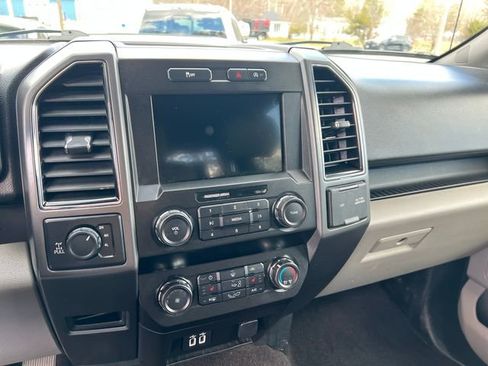 Used 2019 Ford F150 XLT w/ Equipment Group 302A Luxury image 12