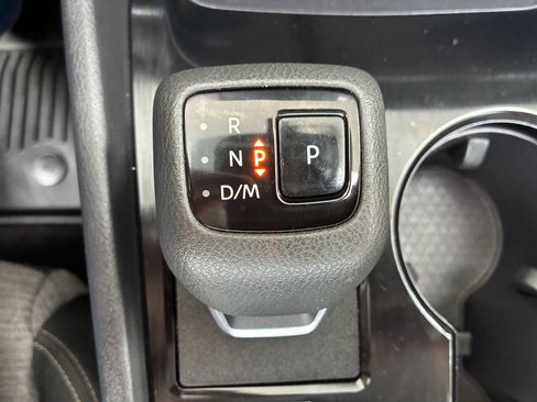 Used 2023 Nissan Rogue SV AWD/4WD image 28