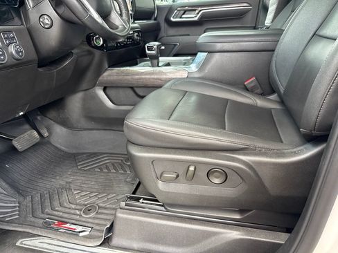 Used 2024 Chevrolet Silverado 1500 LTZ AWD/4WD image 19