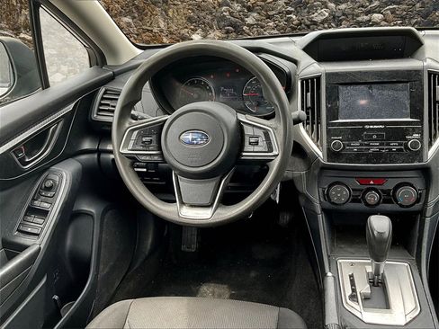 Used 2019 Subaru Impreza 2.0i image 5